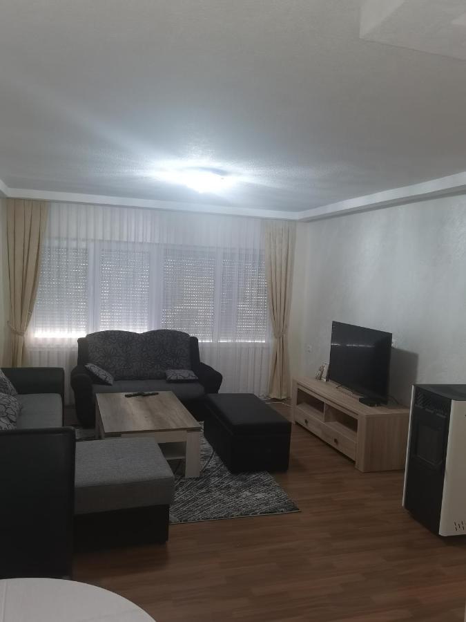 Anja Apartman Bosanski Samac المظهر الخارجي الصورة