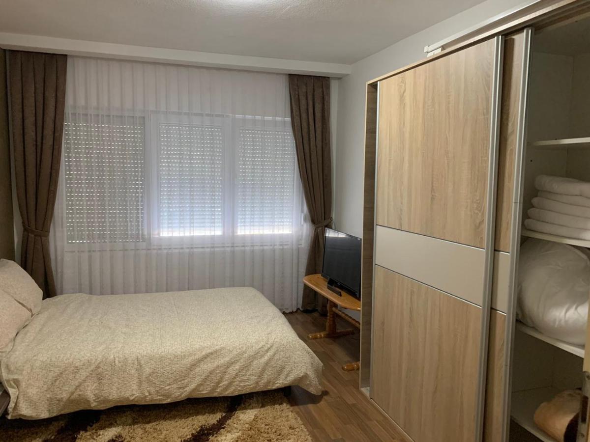 Anja Apartman Bosanski Samac المظهر الخارجي الصورة